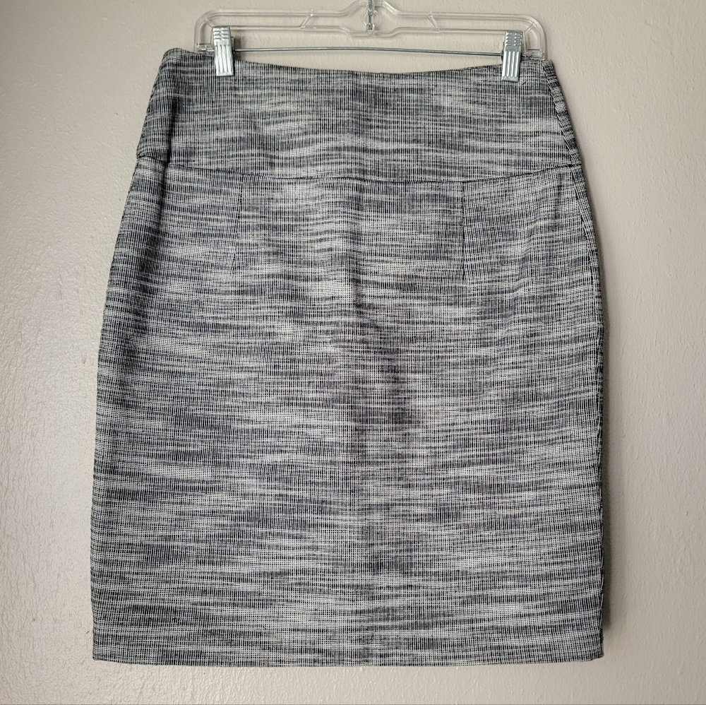 Vertigo Paris Black and White Pencil Skirt